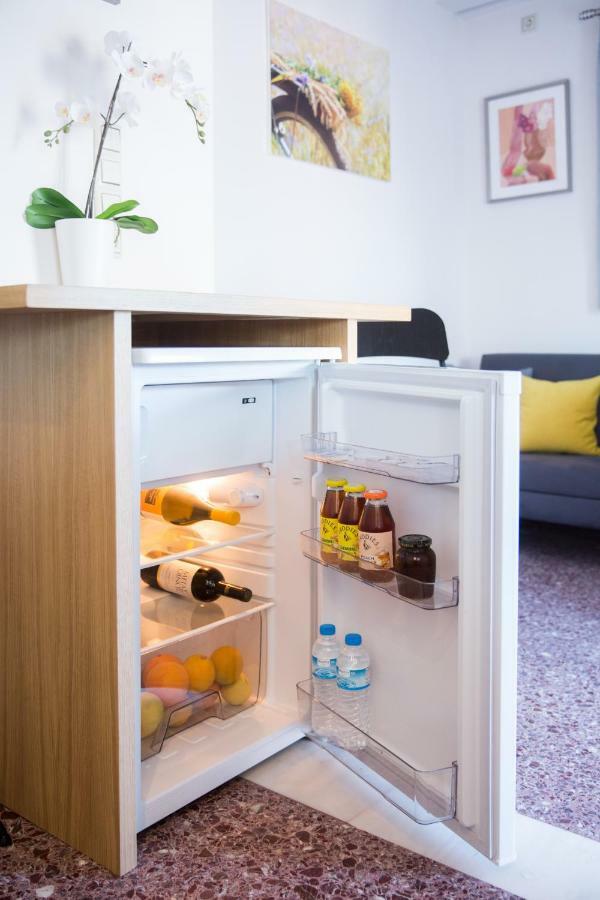Ivannas Penthouse Атина Екстериор снимка