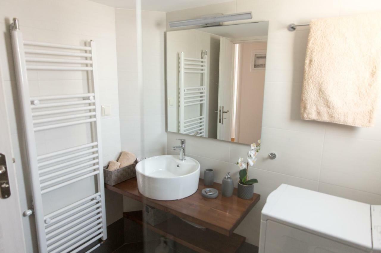 Ivannas Penthouse Атина Екстериор снимка