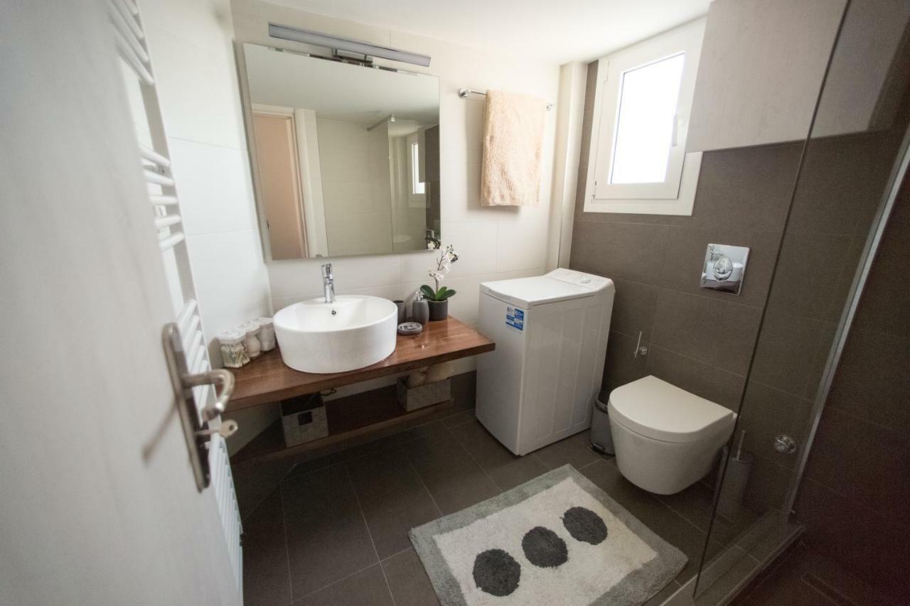 Ivannas Penthouse Атина Екстериор снимка